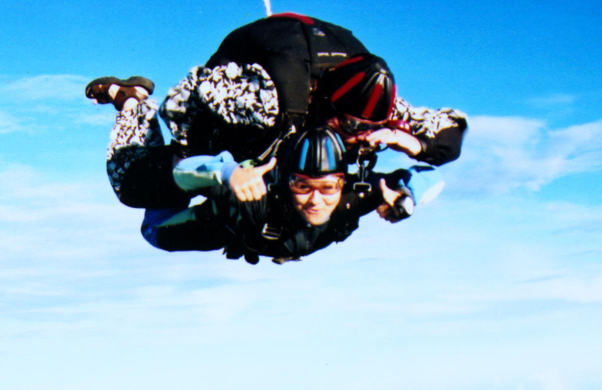 skydiving1.jpg