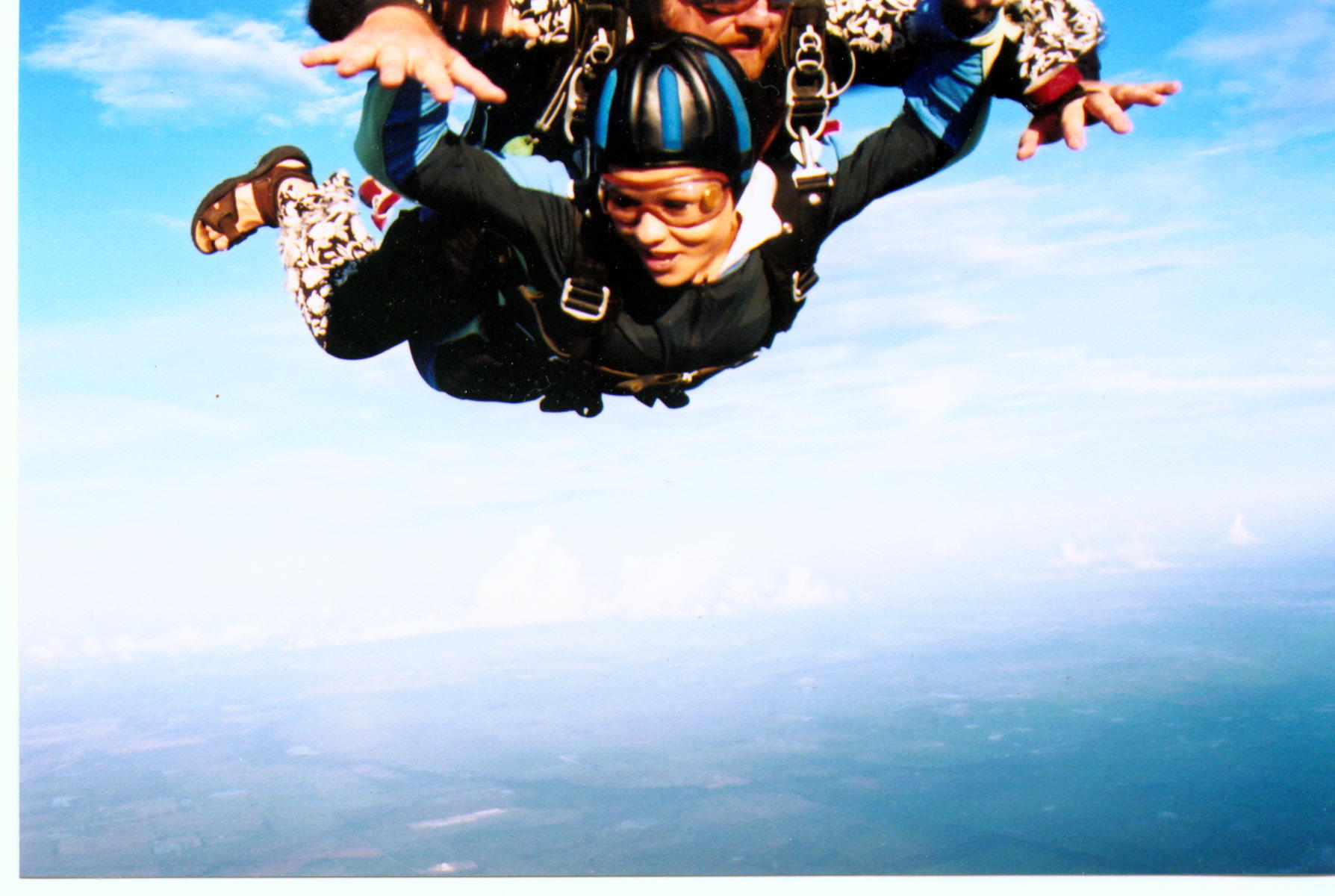 skydiving2.jpg